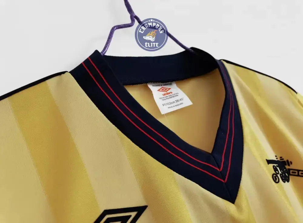 Arsenal 1983/84 Extérieur - Image 3