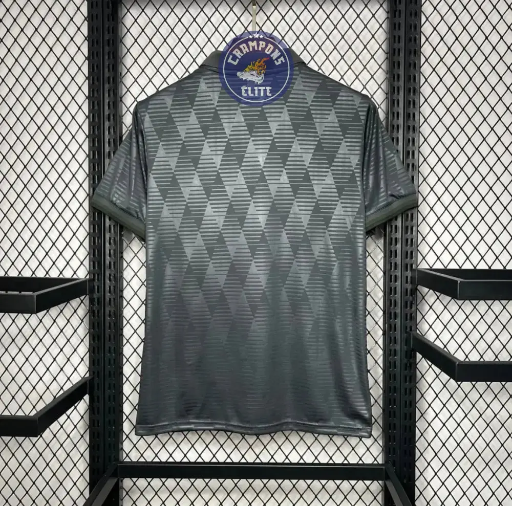 FC Bayern 2024/25 OKTOBERFEST - Image 4