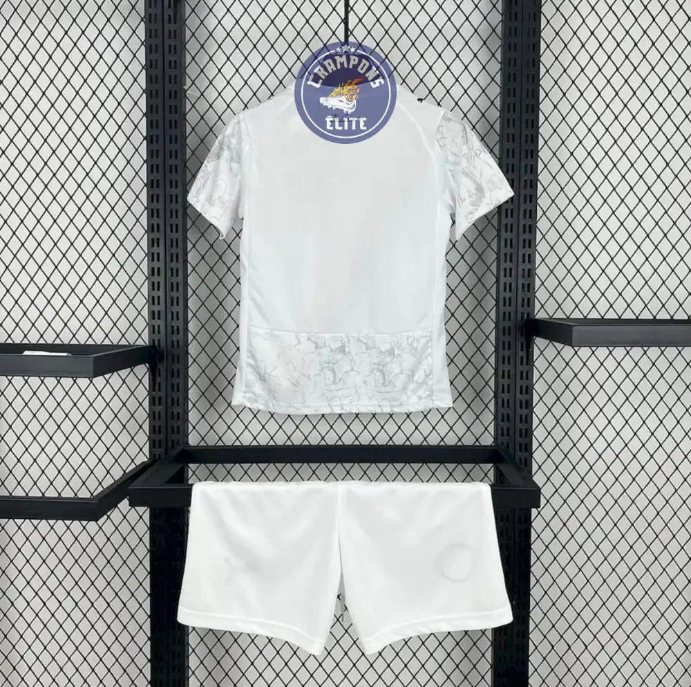 Kits Enfants Manchester City 2025/26 Extérieur - Image 3