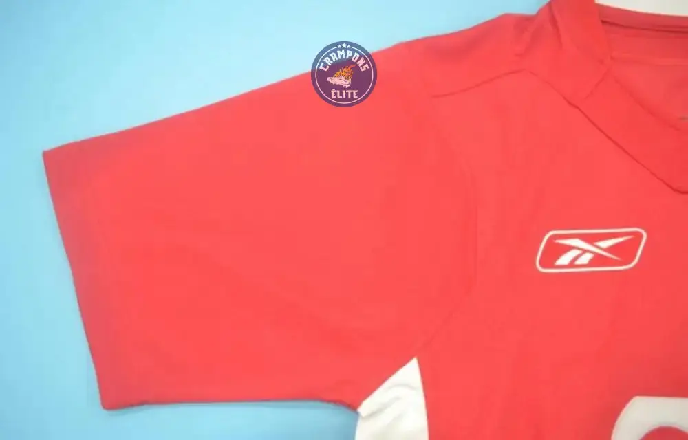 Liverpool 2004/05 Domicile - Image 9