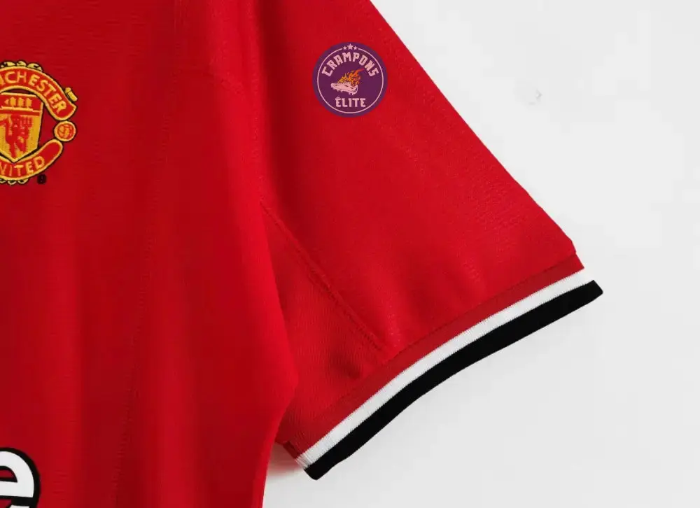 Manchester United 2000/01 Domicile - Image 10