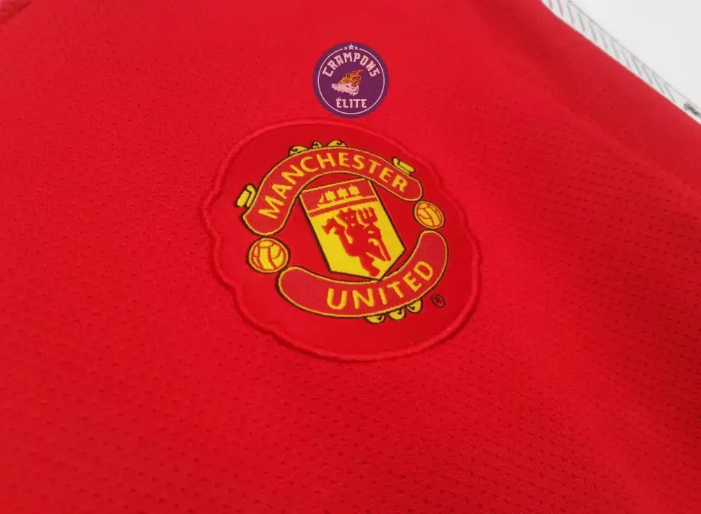 Manchester United 2010/11 Domicile à manches longues - Image 4