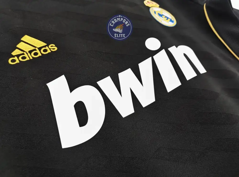 Real Madrid 2011/12 Extérieur - Image 5
