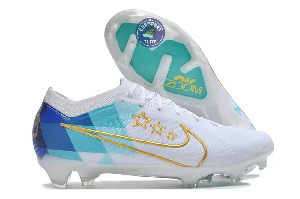 Vapor 15 Elite FG x Enzo Fernandez Blanc/Bleu/Or - Image 8